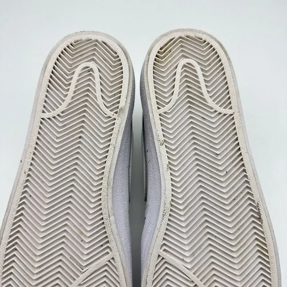 Nike Blazer ‘77 Women's Size 7 Triple White Athletic Casual Shoes DC4769-101 - Picture 9 of 13